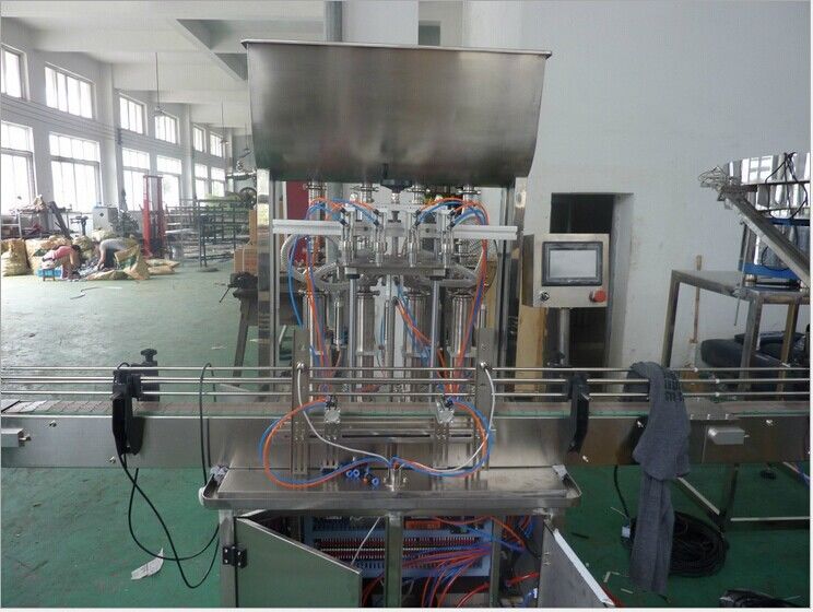Otomatik kozmetik sıvı doldurma ve paketleme makinesi Şampuan vücut losyonu pasta şişe doldurma kapağı etiketleme makinesi