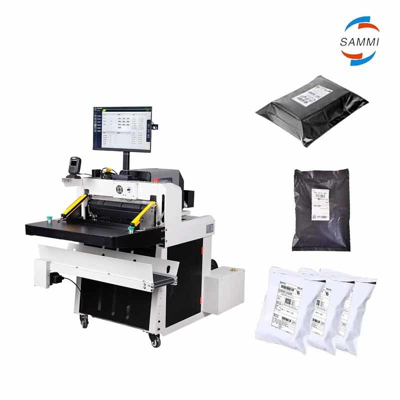 E-Ticaret Express Siyah PE çantaları için otomatik paketleme makinesi Kitaplar Giyim Oyuncak Donanım gibi günlük ihtiyaçları dolduruyor