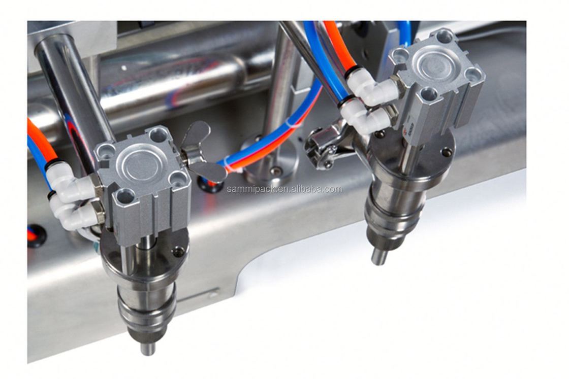 Küçük ölçekli PET plastik cam şişe sıvı dolgu makinesi 2 başlı yarı otomatik dolgu makinesi 1000-5000ML