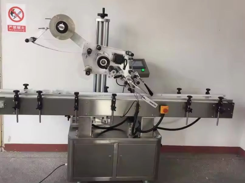 Fabrika Toptan Özel Çok Fonksiyonlu Hızlı Yüksek Verimlilikli Otomatik Etiketleme Makinesi Düz Etiketleme